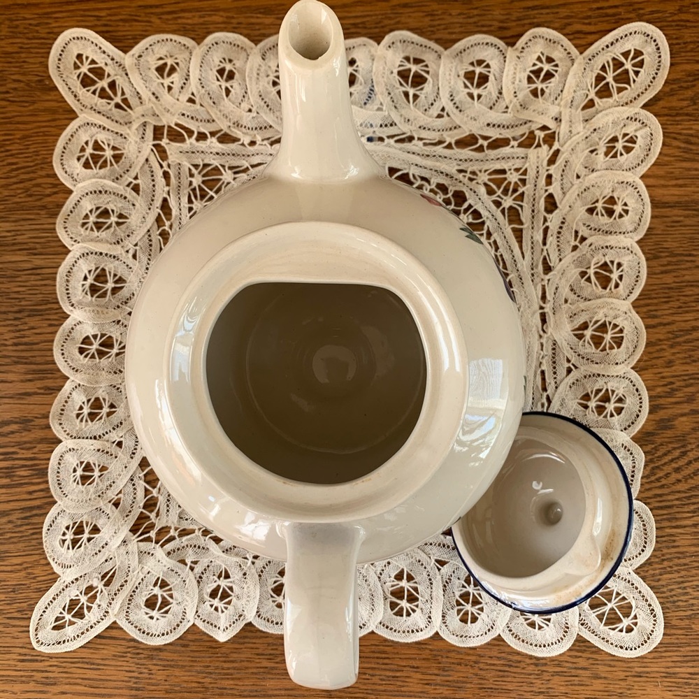 Ceramic Teapot - Picture 3 of 6